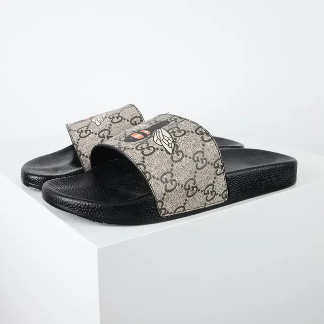 Gucci Screener GG Canvas Bee Motif pantoufles 2