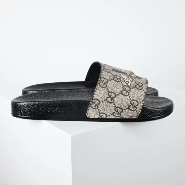 Gucci Screener GG Canvas Bee Motif pantoufles 3