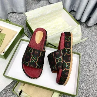 Gucci Screener GG Supreme Black Red Green Platform Slippers
