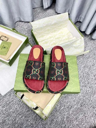 Gucci Screener GG Supreme Black Red Green Platform Slippers 6