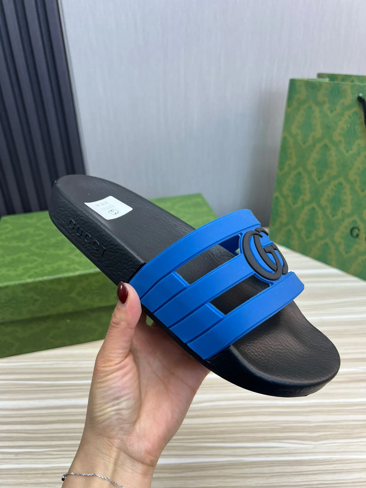 Gucci Screener Interlocking G Blue and Black Slippers 4