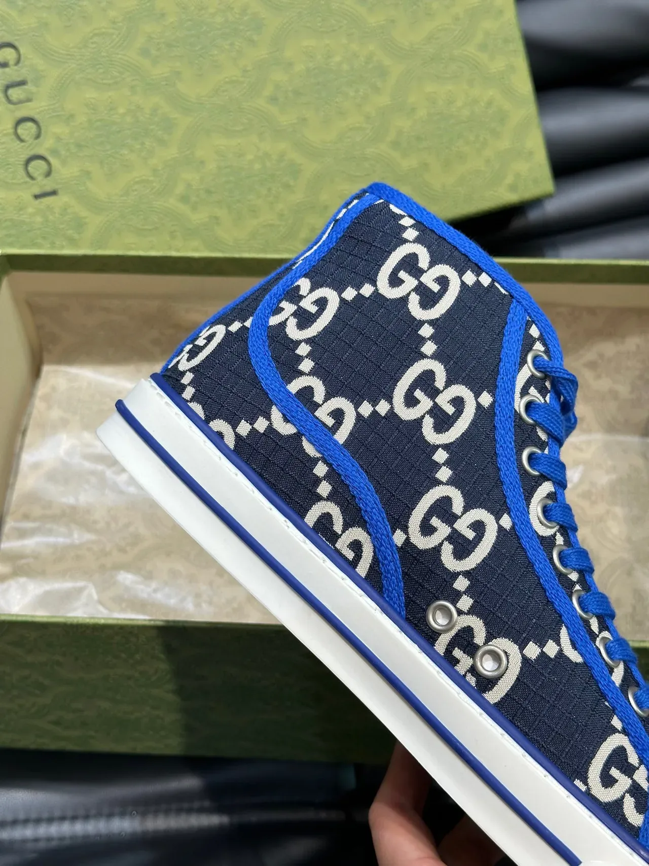 Gucci Screener Navy Blue et Blanc GG Monogram High-Top Lifestyle Sneakers 7