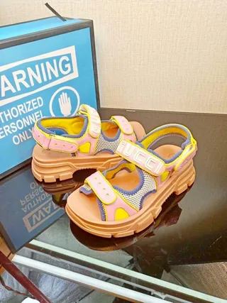 Gucci Screener Sandálias de Malha Rosa Amarelo Azul Plataforma Casuais 4