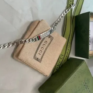 Gucci Screener Silver Beige Chunky Curb Chain Rectangular Logo Plaque Bracelet