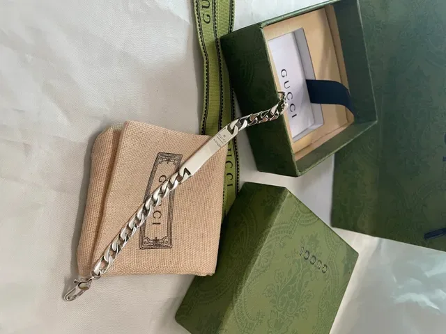 Gucci Screener Silver Beige Chunky Curb Chain Rectangular Logo Plaque Bracelet 8