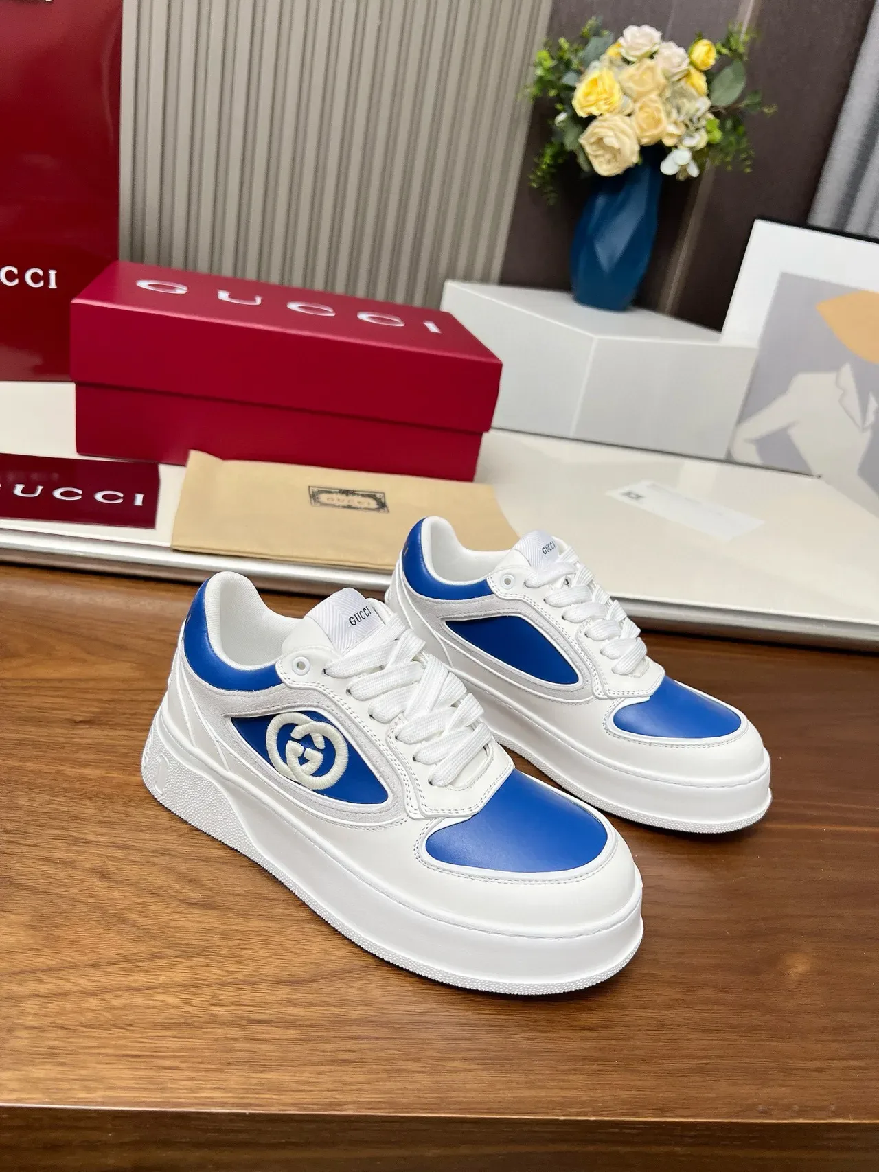 Gucci Screener White and Blue Leather Lifestyle Sneakers 3