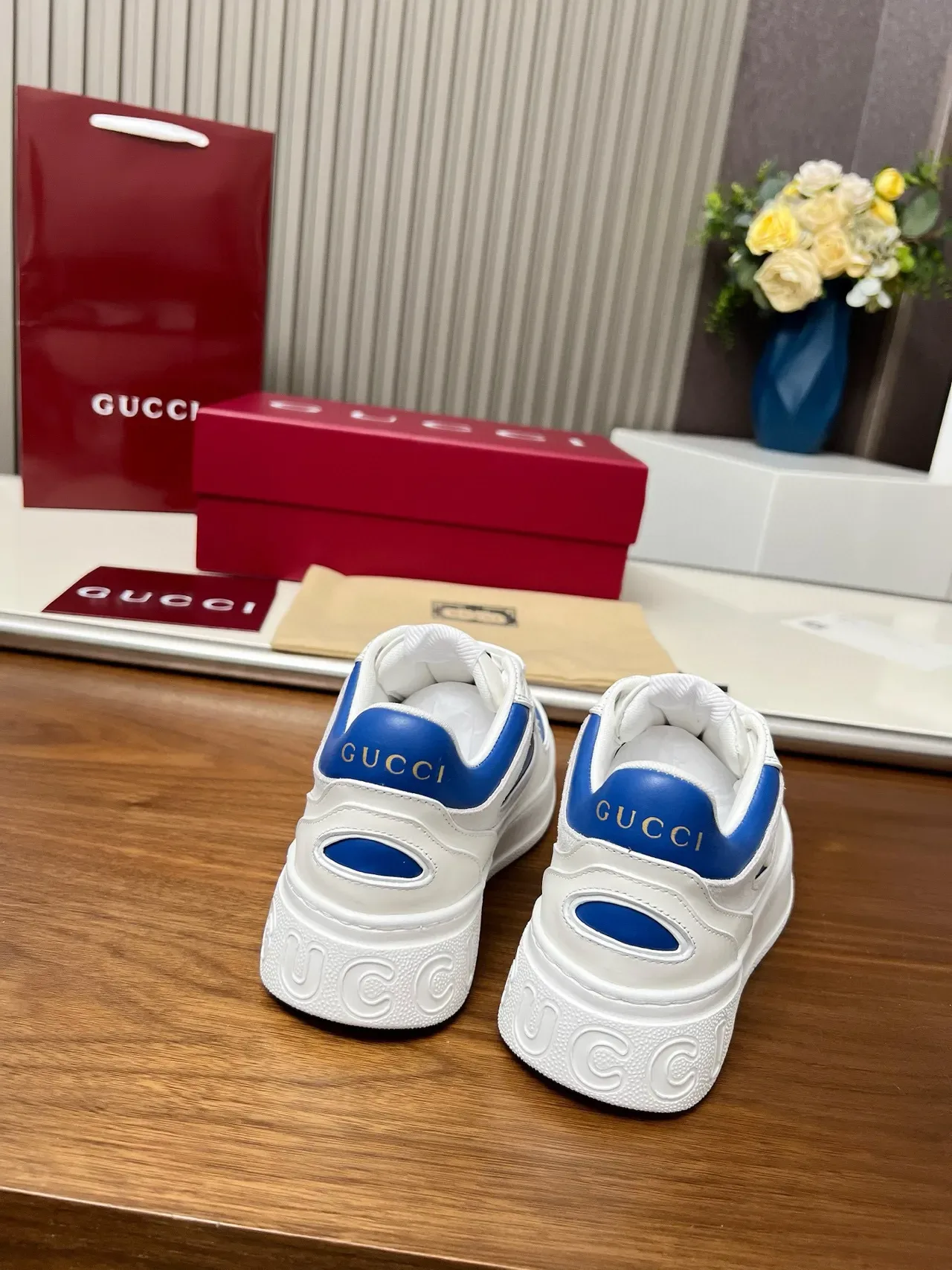 Gucci Screener White and Blue Leather Lifestyle Sneakers 8