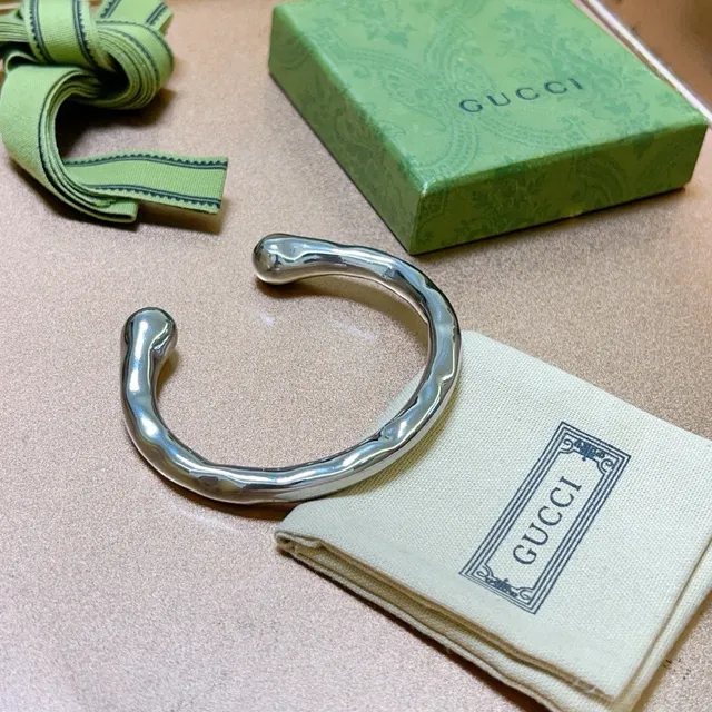 Gucci Sculptural Silver Cuff Bracelet 2