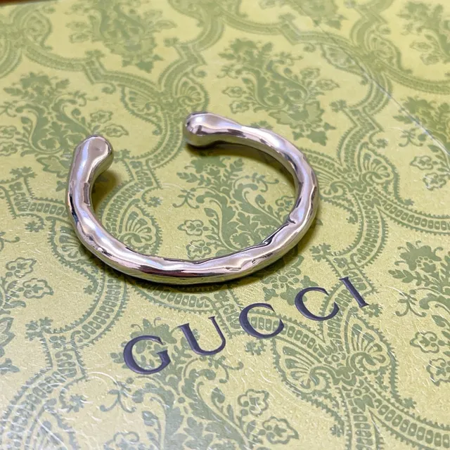 Gucci Sculptural Silver Cuff Bracelet 9