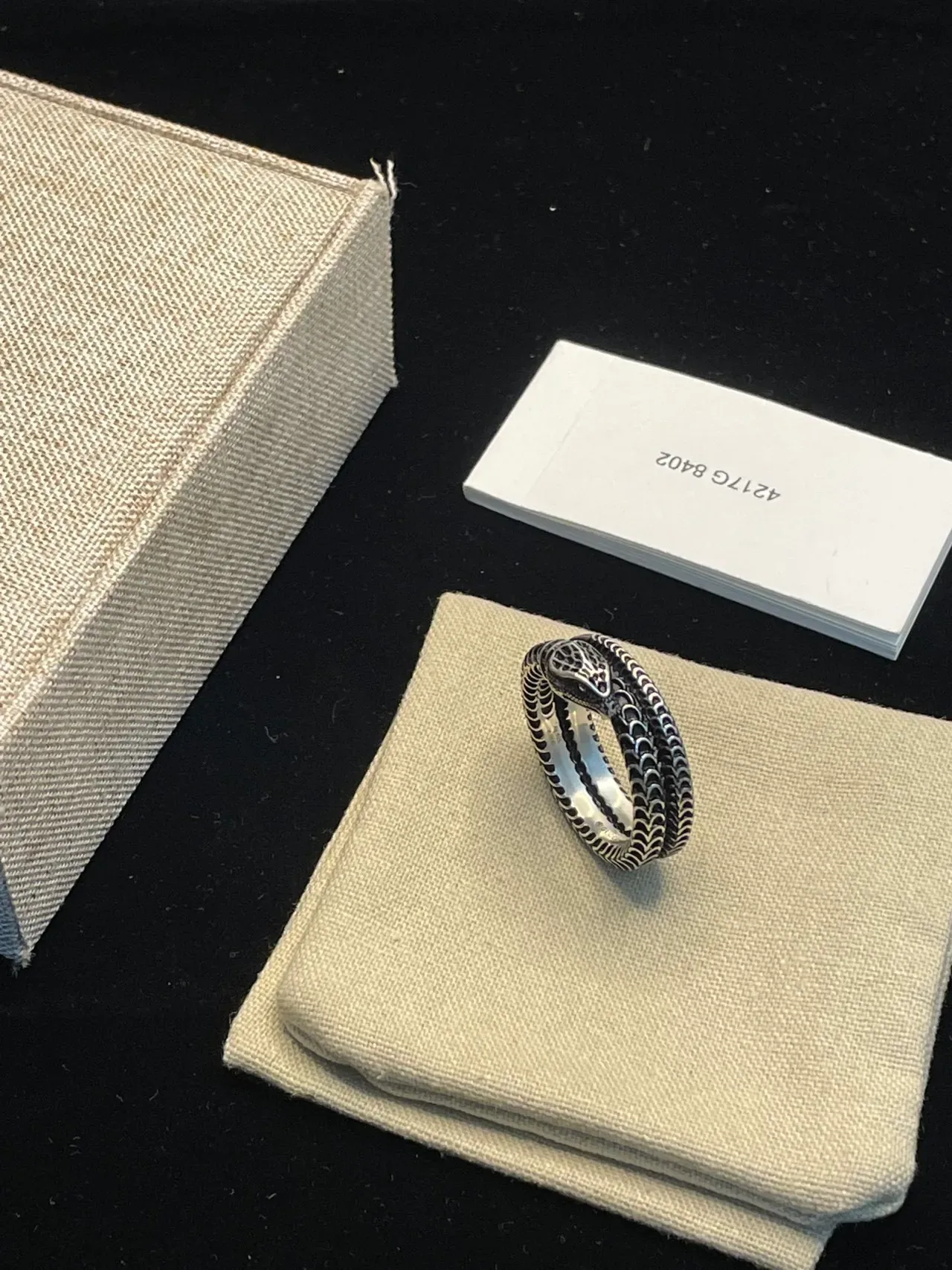 Gucci Serpent Silver Black Coiled Textured Scale Pattern Ring 4