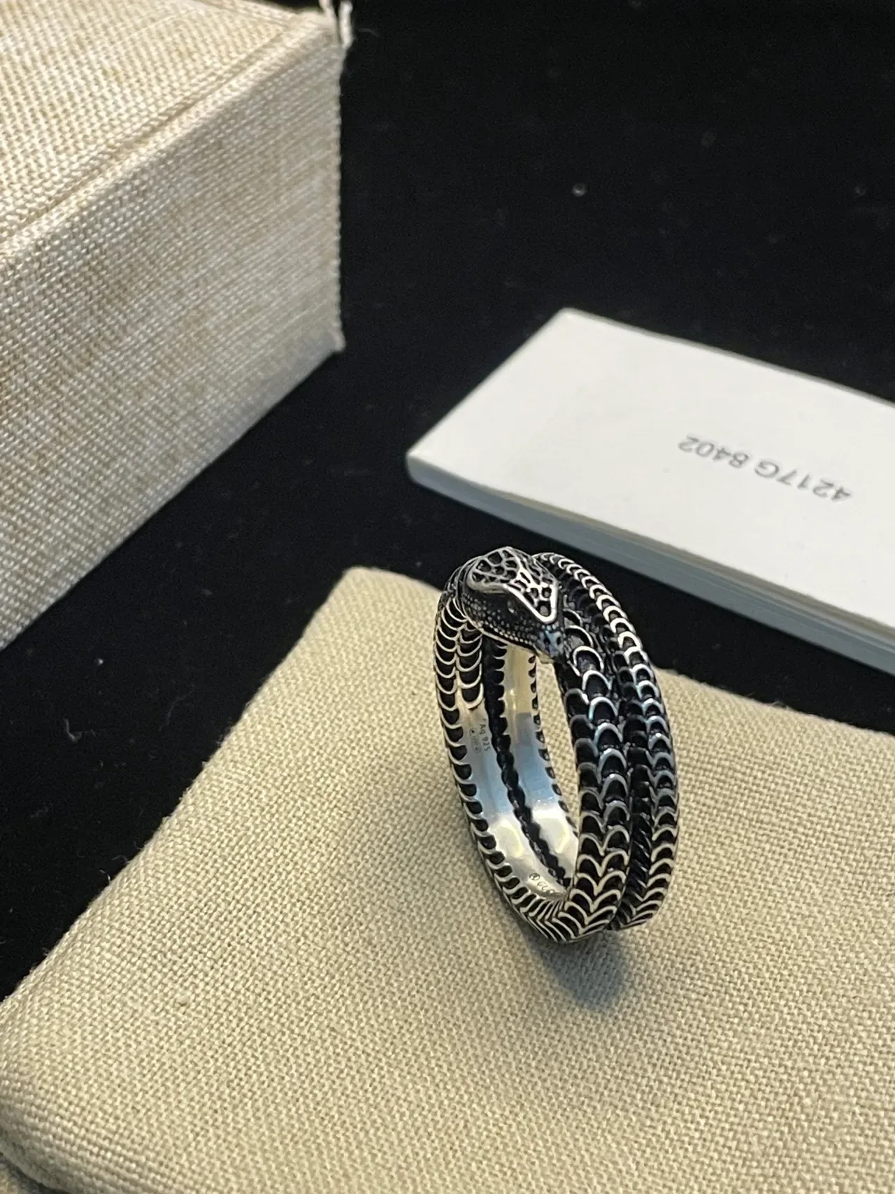 Gucci Serpent Silver Black Coiled Textured Scale Pattern Ring 5