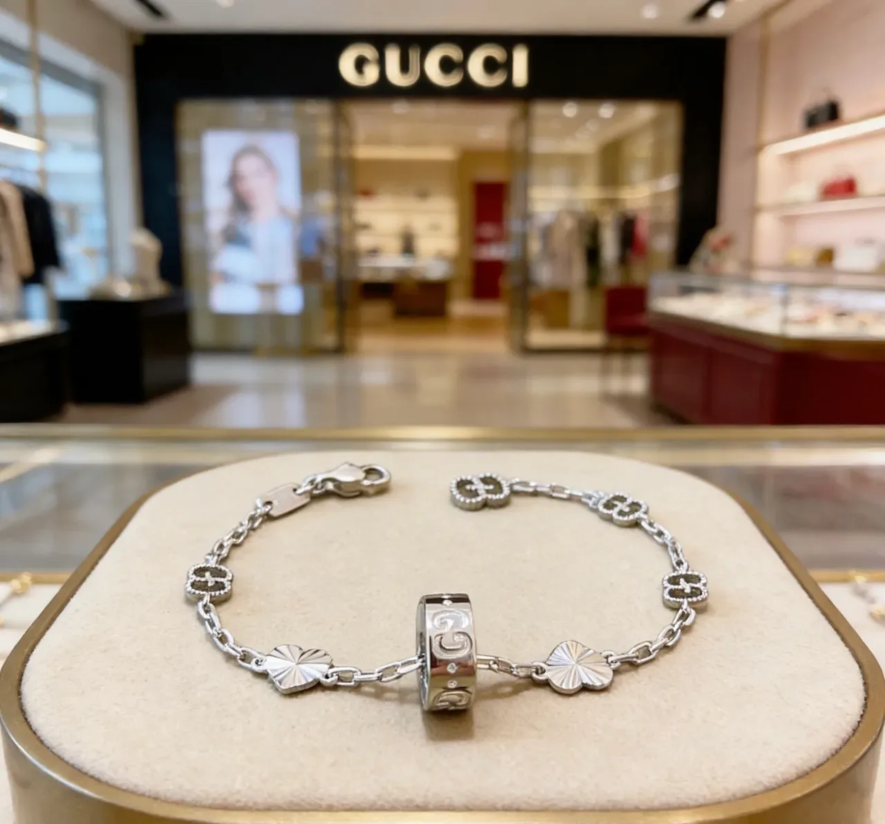 Gucci Silver Chain Interlocking G Motifs Bracelet 9