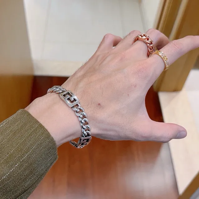 Gucci Silver Chunky Curb Chain Interlocking G Logo Links Bracelet 2