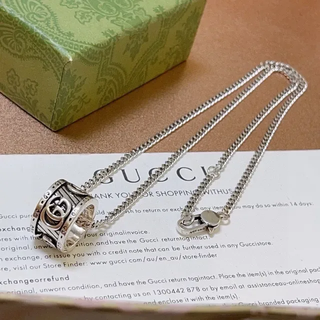 Gucci Silver Curb Chain Cylindrical Pendant Necklace 6