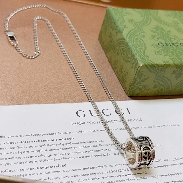 Gucci Silver Curb Chain Cylindrical Pendant Necklace 7