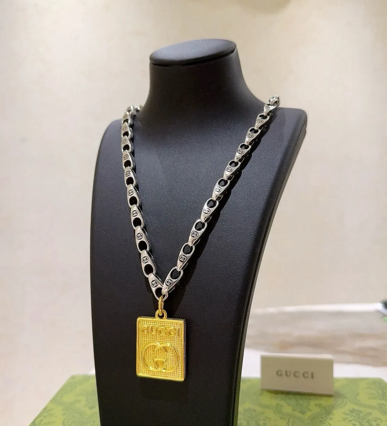 Gucci Silver Gold Link Chain Square Pendant Necklace 6