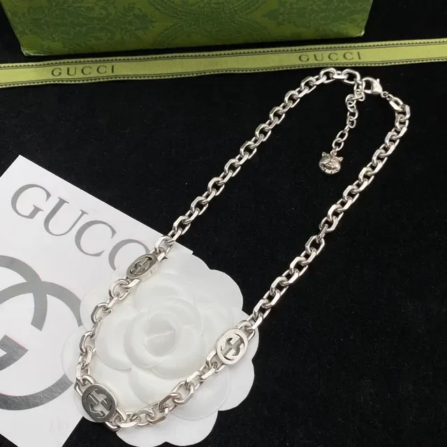 Gucci Silver Green Chunky Curb Chain Interlocking G Motif Necklace 8