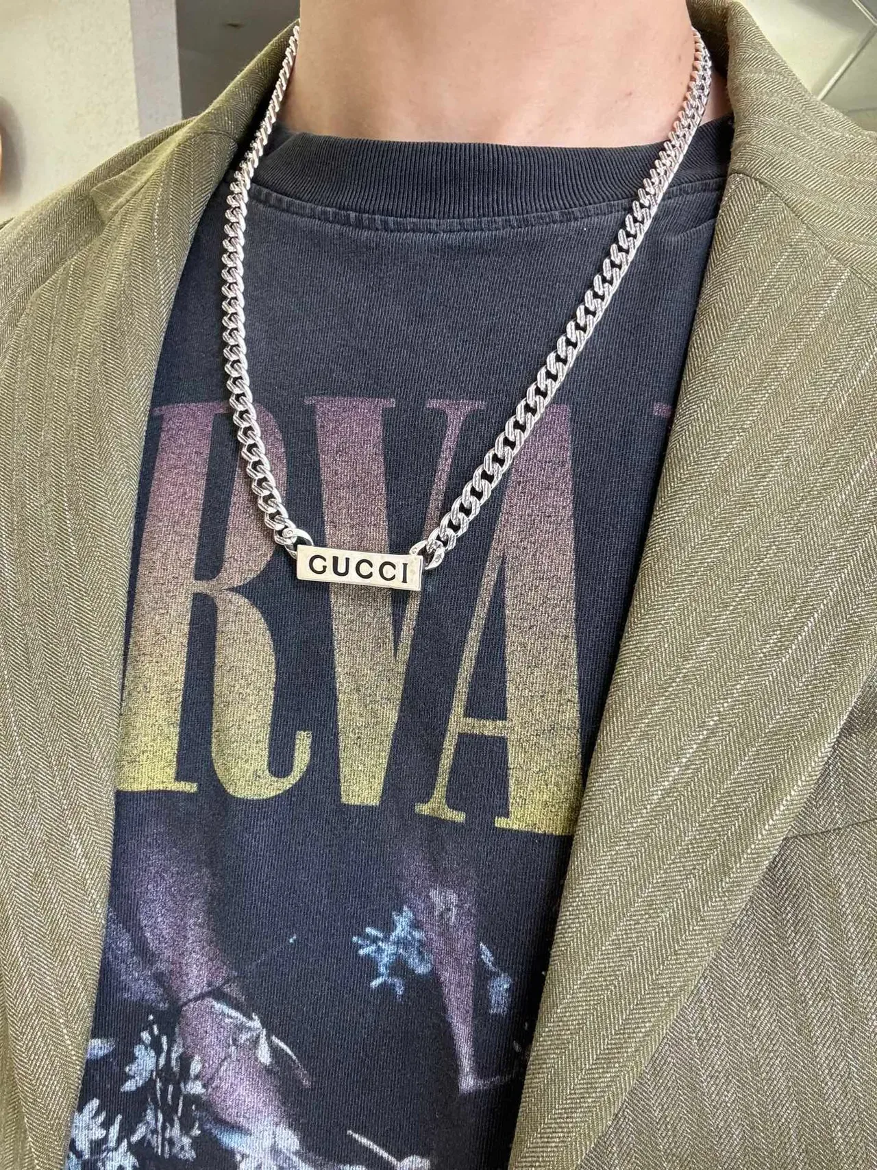 Gucci Silver Green Thick Curb Chain Rectangular Logo Plaque Pendant Necklace 5