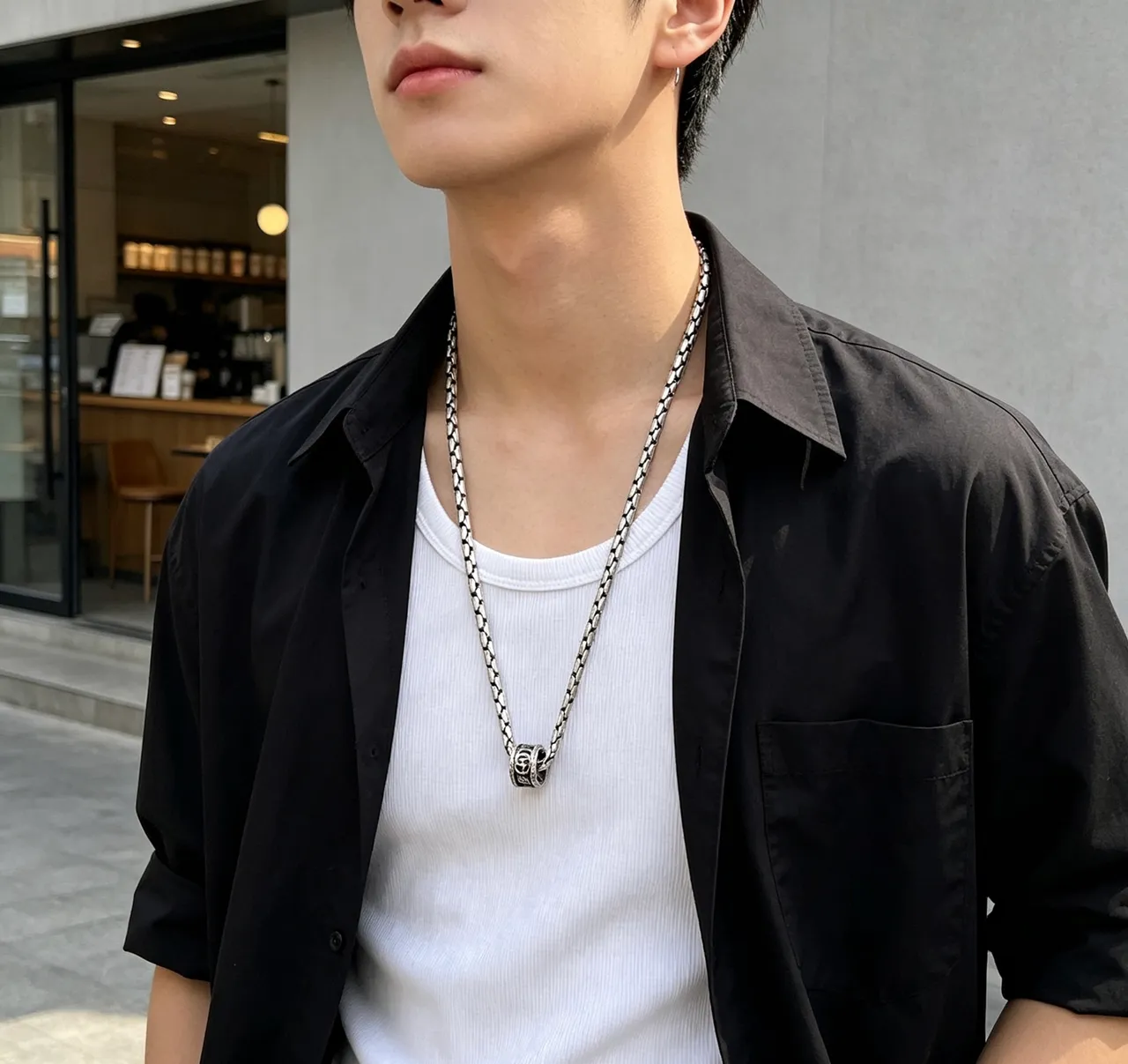Gucci Snake-Link Oxidized Silver Necklace 3