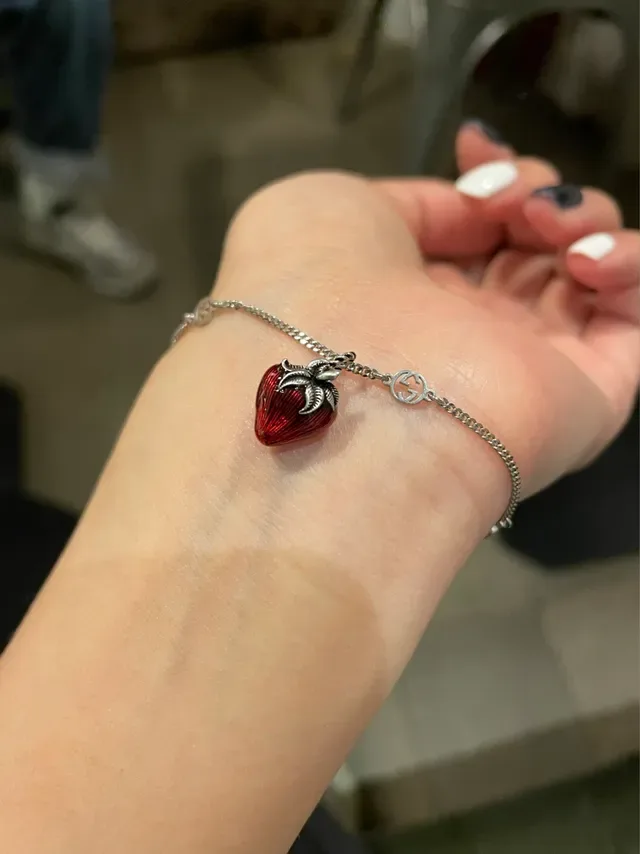 Gucci Strawberry Charm Silver Chain Bracelet 2