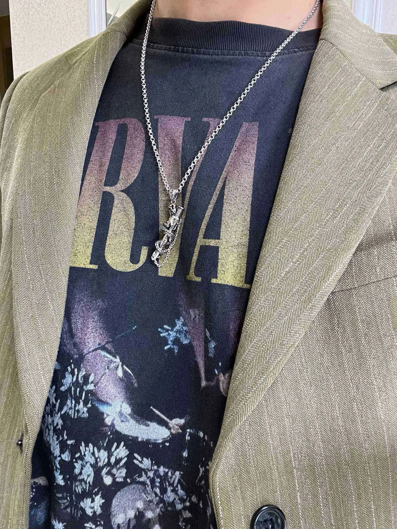 Gucci Sword and Dragon Pendant Silver Chain Necklace 2