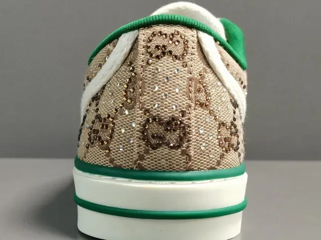 Gucci Tennis 1977 Beige Vert Rouge Web Monogram Lifestyle Sneakers 9