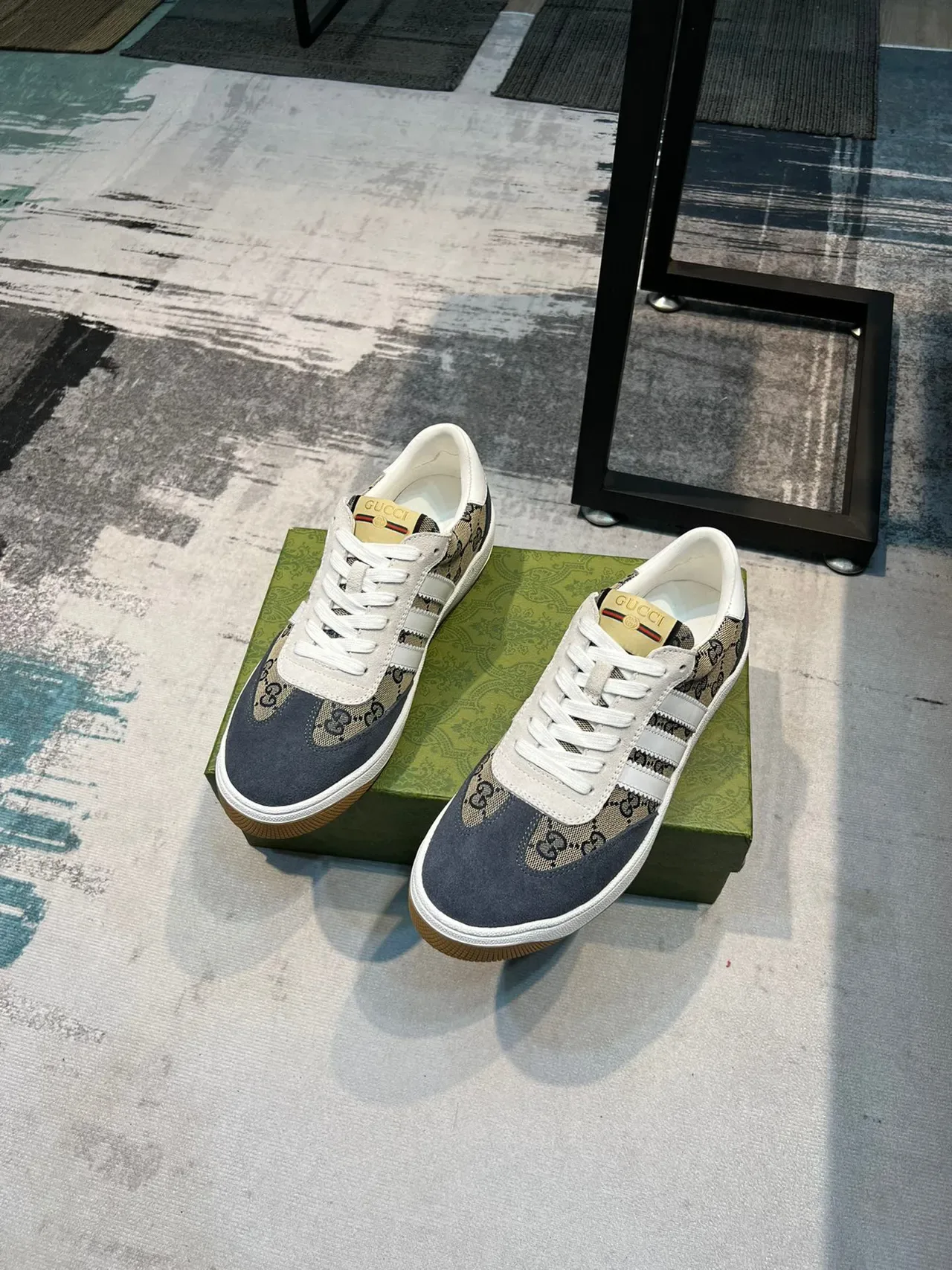 Gucci Tennis 1977 GG Monogram Navy et Beige Lifestyle Sneakers 5