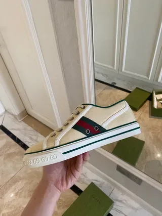 Gucci Tennis 1977 Off-White and Green Lifestyle Sneakers 7