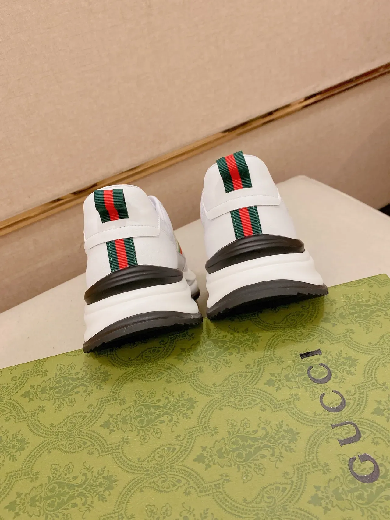 Gucci Tennis 1977 White Red Green Web Stripe Lifestyle Sneakers 8