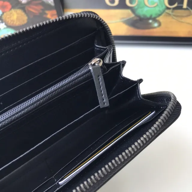 Gucci محفظة طويلة بتطريز النمر GG Supreme 3