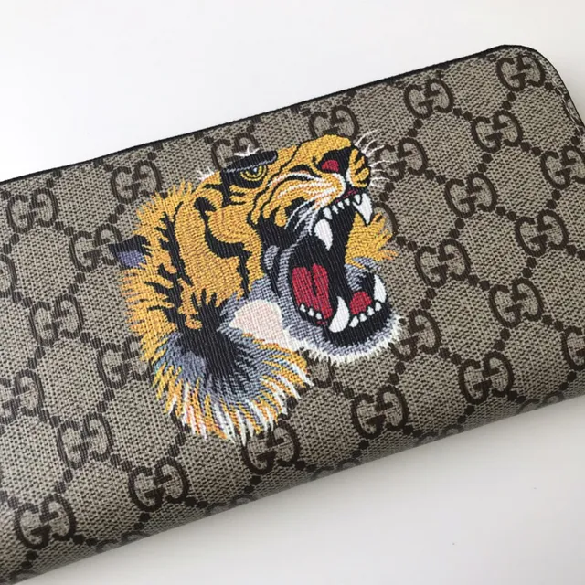 Gucci محفظة طويلة بتطريز النمر GG Supreme 7
