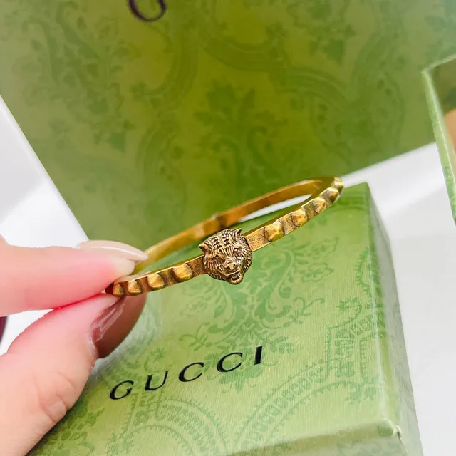 Gucci Bracelet Tête de tigre or antiqué 9