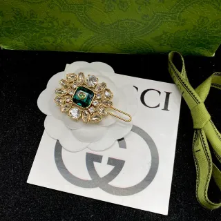 Gucci White Green Camellia-Shaped Crystal-Embellished Brooch