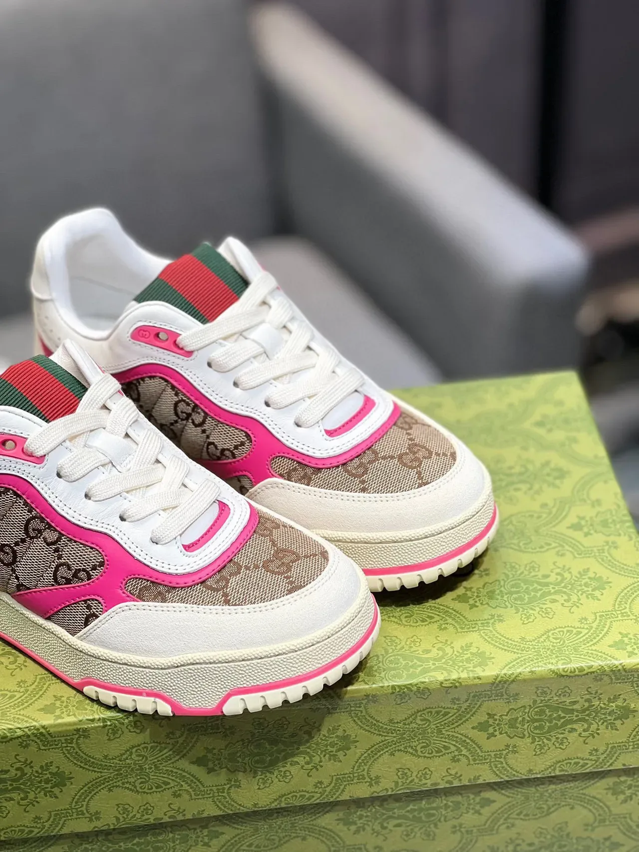 Gucci White Pink GG Monogram Canvas Contrast Piping Lifestyle Sneakers 3