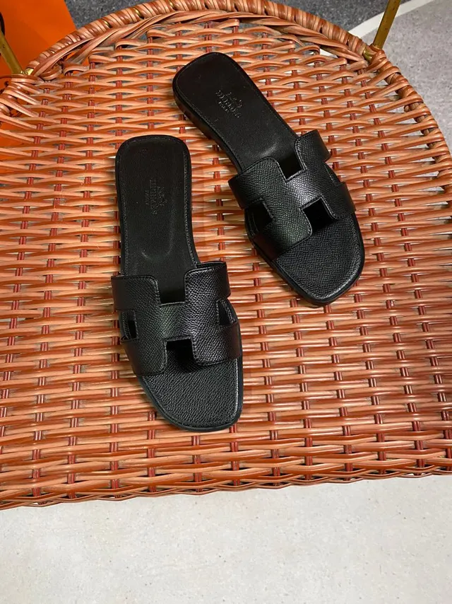 Hermès Black H-Shaped Strap Textured Leather Slippers 2