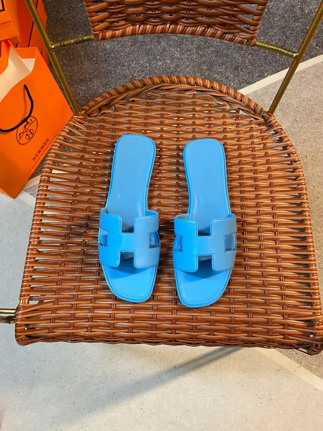 Hermès Blue H-Shaped Strap Flat Sole Slippers 4
