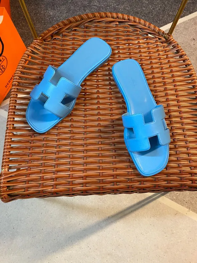 Hermès Blue H-Shaped Strap Flat Sole Slippers 6