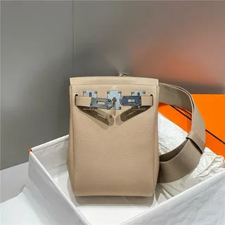 Hermès Brown Silver Pebbled Leather Flap-Top Closure Tote Bag 17