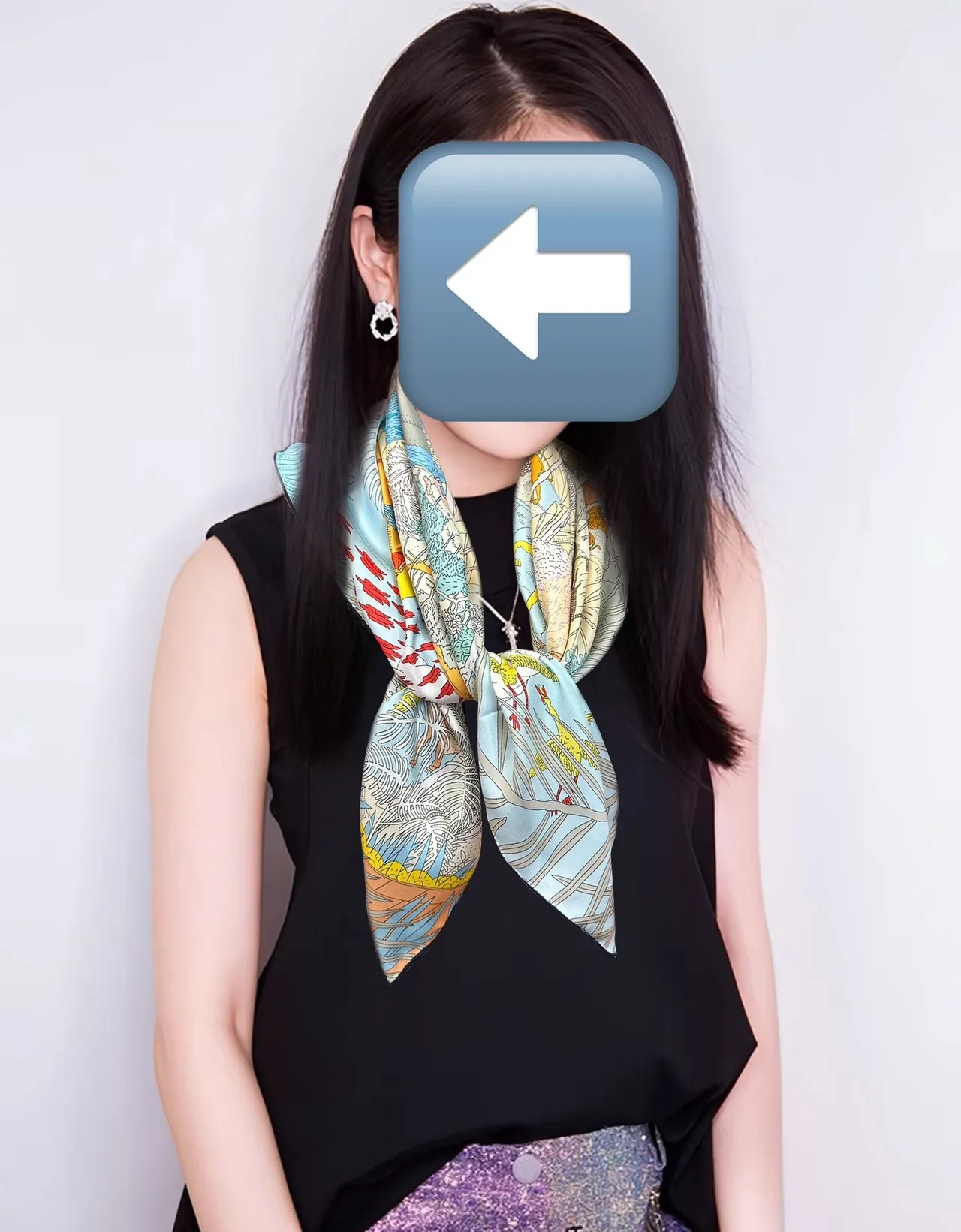 Hermès Carré Blue Multicolor Square Hand-Rolled Hem Silk Scarf 1