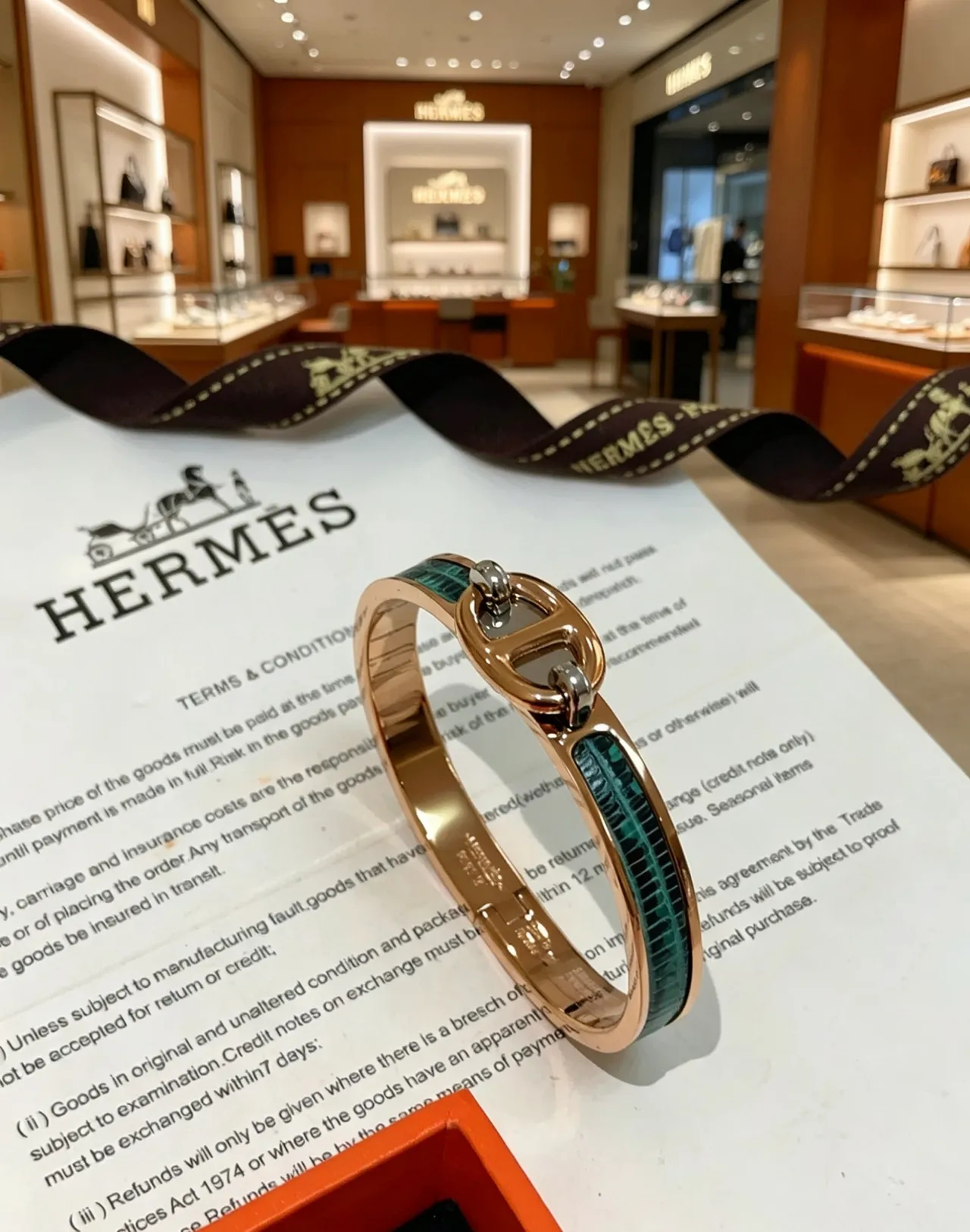 Hermès Clic H Gold Green Toggle Clasp Rose Metal Bracelet 2