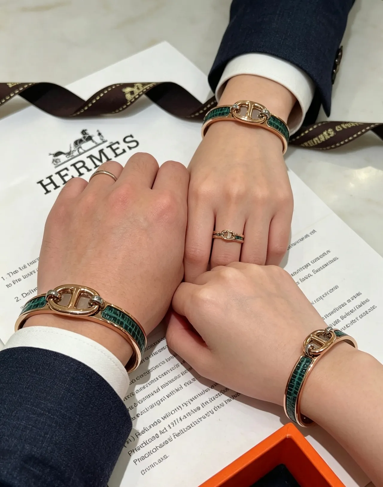 Hermès Clic H Gold Green Toggle Clasp Rose Metal Bracelet 3