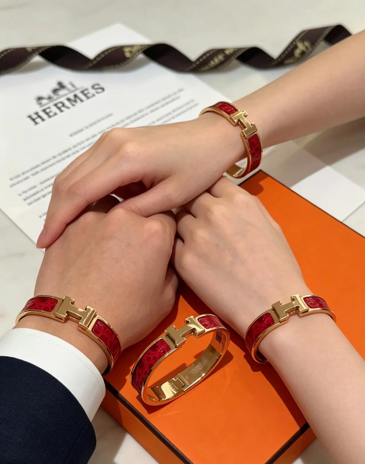 Hermès Clic H Red Enamel Gold-Tone Bracelet 2