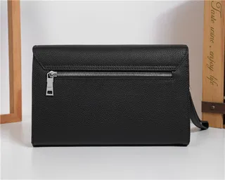 Hermès Constance Brown Beige Pebbled Leather H-Shaped Metal Clasp Messenger Bag 18