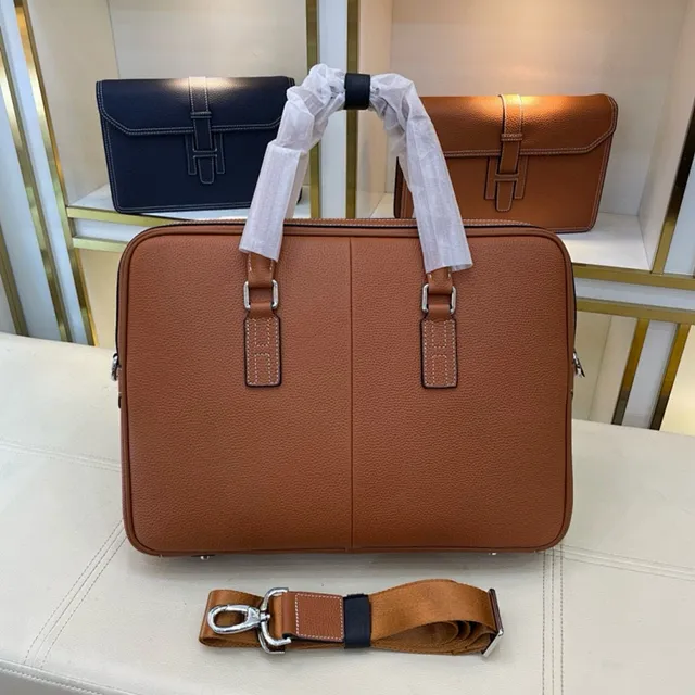 Hermès Constance Brown Structured Pebbled Leather Handbag 2