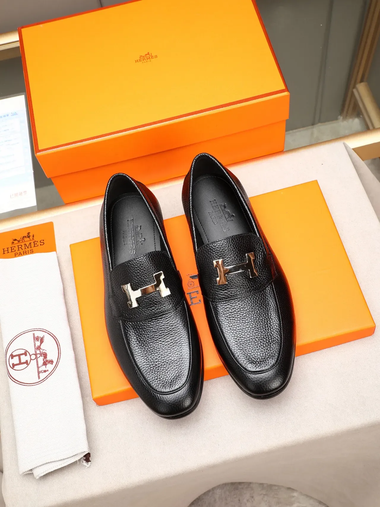 Loafers Hermès H Buckle Couro Preto Texturizado 3