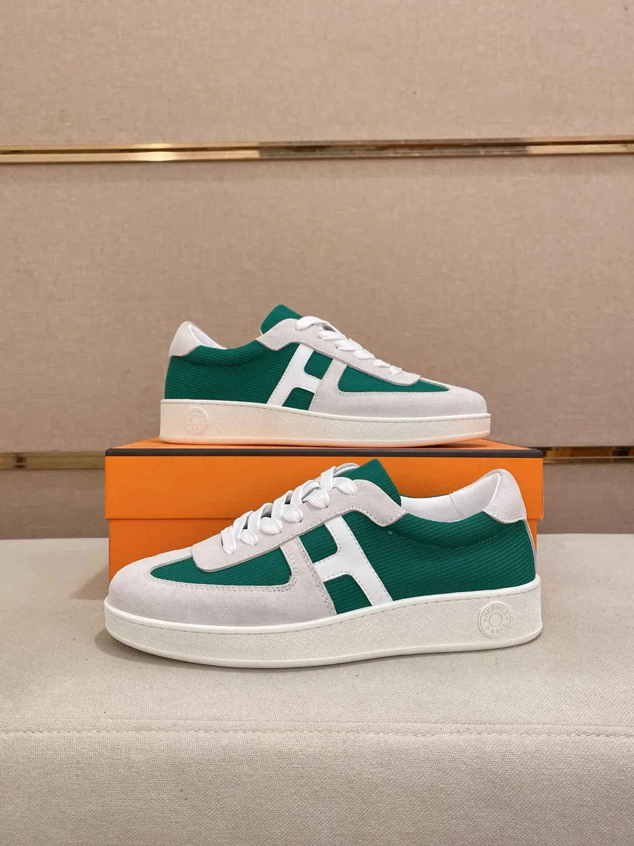 Hermès H-Sneaker Blanc et Vert Émeraude Lifestyle Sneakers 7