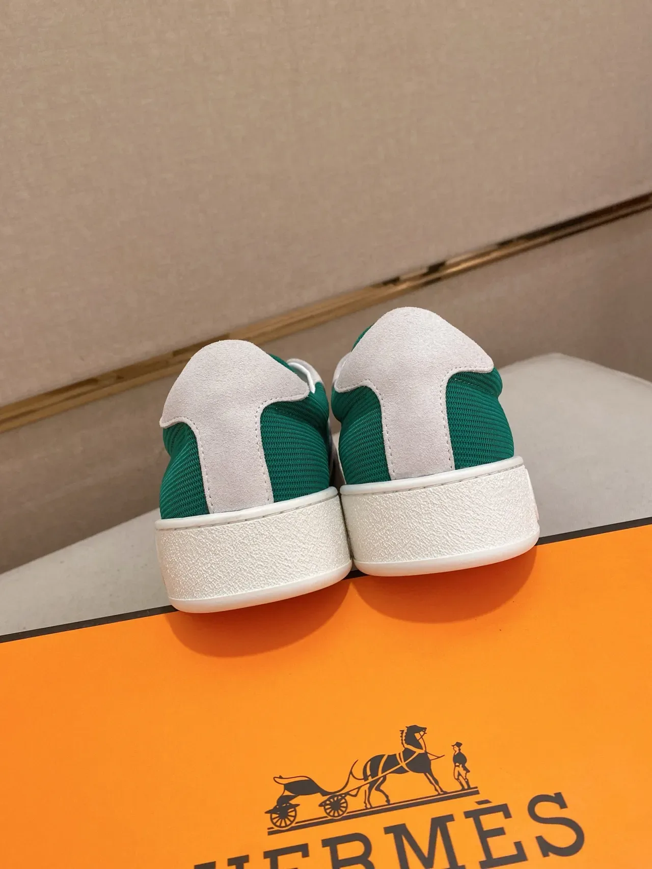 Hermès H-Sneaker Blanc et Vert Émeraude Lifestyle Sneakers 8