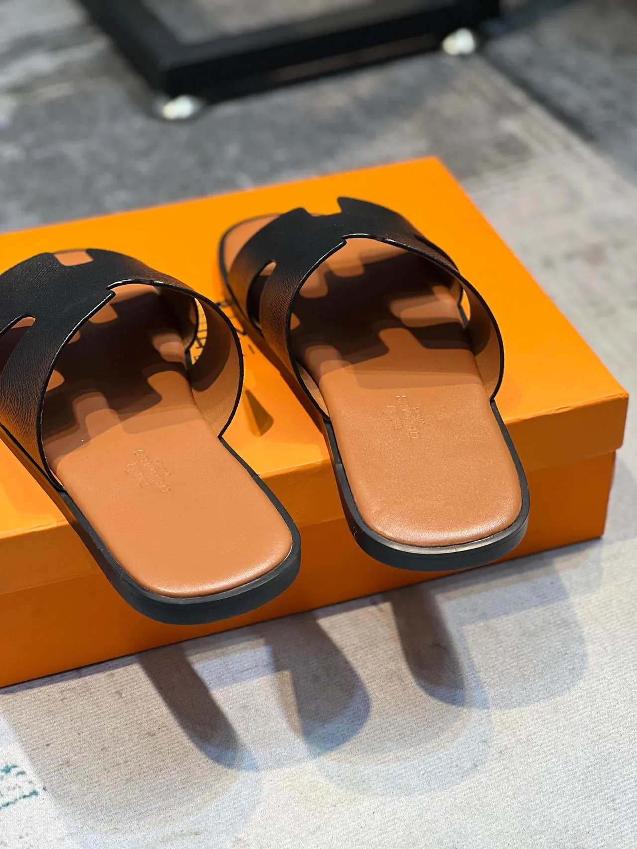 Hermès Oran Black and Tan Leather Slippers 2