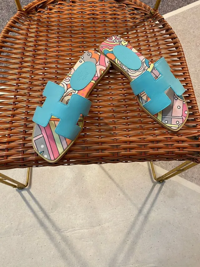 Hermès Oran Multicolor Printed Turquoise Leather Casual Sandals 5