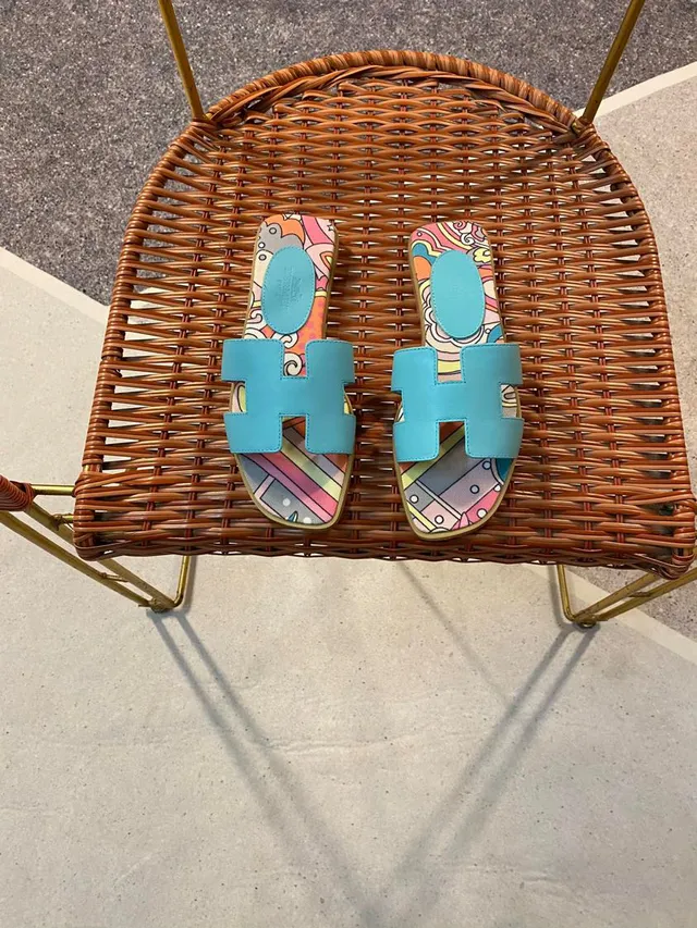 Hermès Oran Multicolor Printed Turquoise Leather Casual Sandals 6